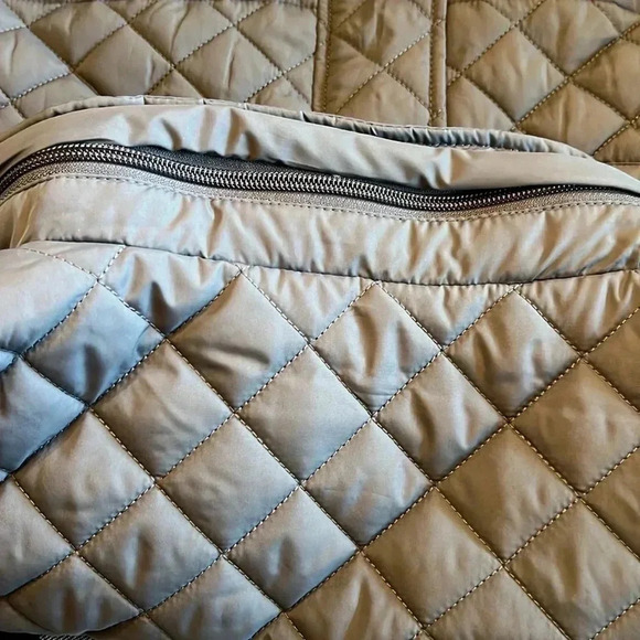 NORDSTROM NEW Lightweight Quilted Vest size Large - Picture 4 of 9